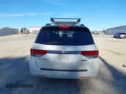 ✅ 2016 Honda Odyssey SE • VIN: 5FNRL5H37GB026830 • Lot: 43688514. Wystawiony na IAAI z przebiegiem 196 763 mil. Bezpłatny archiwum sprzedaży aukcyjnych z USA i szczegółowy raport historii pojazdu na DreamBid. Zdjęcie 16.