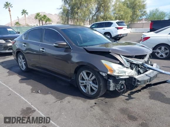 ✅ 2014 Nissan Altima SL • VIN: 1N4BL3AP8EC264933 • Lot: 43601032. Listed on IAAI with 134,347 mi. Free auction sales archive from the USA and detailed vehicle history report at DreamBid. Image 1.