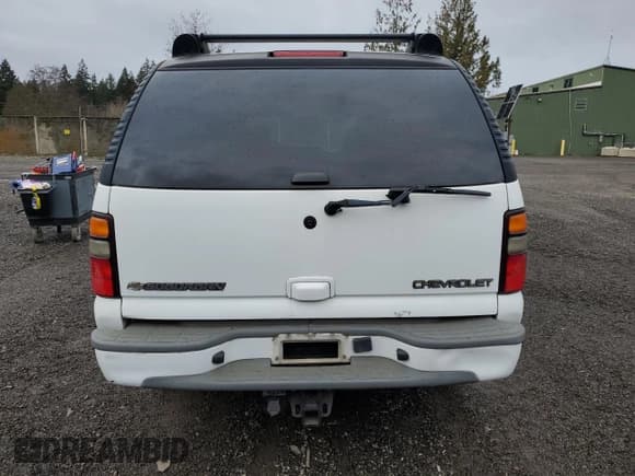 ✅ 2005 Chevrolet Suburban LT • VIN: 3GNFK16Z55G254040 • Lot: 43133425. Listed on Copart with 184,755 mi. Free auction sales archive from the USA and detailed vehicle history report at DreamBid. Image 6.