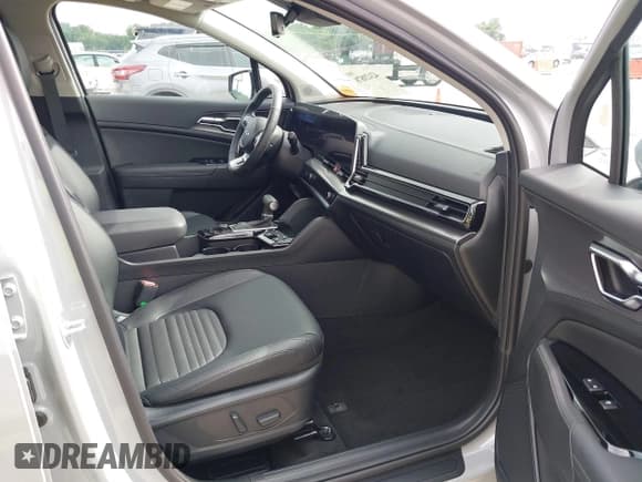 ✅ 2025 Kia Sportage SX-Prestige • VIN: 5XYK5CDF9SG266995 • Лот: 42420878. Опубликован ранее на IAAI с пробегом 6 145 миль. Бесплатный доступ к архиву аукционных продаж из США и подробный отчёт об истории автомобиля на DreamBid. Изображение 5.