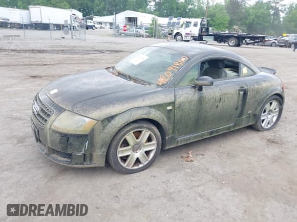 ✅ 2005 Audi TT • VIN: TRUWF28N751005966 • Lot: 42091800. Listed on IAAI with Not provided. Free auction sales archive from the USA and detailed vehicle history report at DreamBid. Image 17.