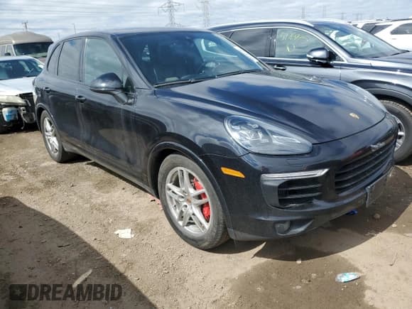 ✅ 2017 Porsche Cayenne GTS • VIN: WP1AD2A22HLA81676 • Lot: 50142495. Wystawiony na Copart z przebiegiem 88 742 mil. Bezpłatny archiwum sprzedaży aukcyjnych z USA i szczegółowy raport historii pojazdu na DreamBid. Zdjęcie 4.