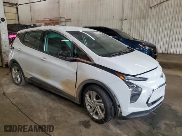 ✅ 2023 Chevrolet Bolt EV 1LT • VIN: 1G1FW6S06P4187362 • Лот: 69634825. Опубликован ранее на Copart с пробегом 25 981 миль. Бесплатный доступ к архиву аукционных продаж из США и подробный отчёт об истории автомобиля на DreamBid. Изображение 4.