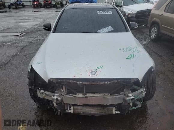 ✅ 2015 Mercedes-Benz C 300 Luxury • VIN: 55SWF4KB1FU023505 • Лот: 84389345. Опубликован ранее на Copart с пробегом 70 152 миль. Бесплатный доступ к архиву аукционных продаж из США и подробный отчёт об истории автомобиля на DreamBid. Изображение 5.