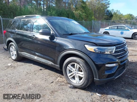 ✅ 2024 Ford Explorer XLT • VIN: 1FMSK7DH3RGA84441 • Lot: 43822795. Wystawiony na IAAI z przebiegiem 41 396 mil. Bezpłatny archiwum sprzedaży aukcyjnych z USA i szczegółowy raport historii pojazdu na DreamBid. Zdjęcie 1.