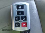 ✅ 2019 Toyota Sienna Limited • VIN: 5TDYZ3DC9KS983579 • Lot: 43839654. Listed on IAAI with 209,573 mi. Free auction sales archive from the USA and detailed vehicle history report at DreamBid. Image 11.