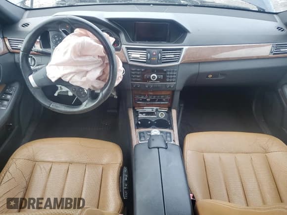 ✅ 2011 Mercedes-Benz E 550 Luxury • VIN: WDDHF7CB0BA396571 • Lot: 85487965. Wystawiony na Copart z przebiegiem 177 473 mil. Bezpłatny archiwum sprzedaży aukcyjnych z USA i szczegółowy raport historii pojazdu na DreamBid. Zdjęcie 8.