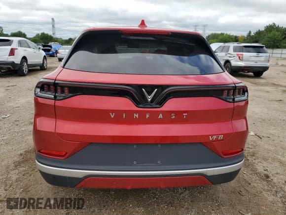 ✅ 2024 VinFast VF 8 Plus • VIN: RLLV1AFA3RH007957 • Лот: 68978245. Опубликован ранее на Copart с пробегом Не указан. Бесплатный доступ к архиву аукционных продаж из США и подробный отчёт об истории автомобиля на DreamBid. Изображение 6.