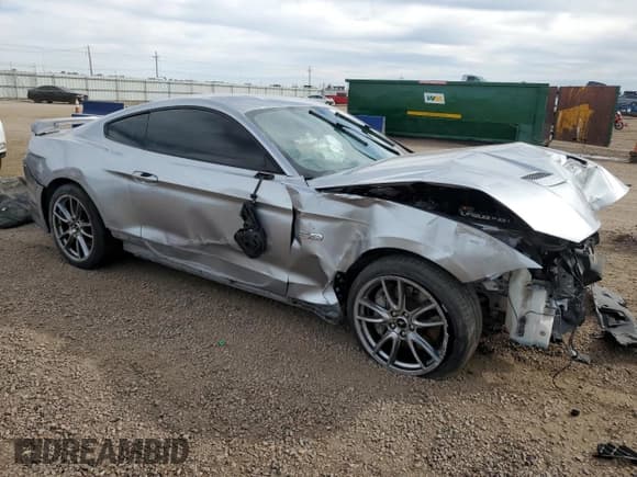 ✅ 2020 Ford Mustang GT Premium • VIN: 1FA6P8CF3L5118898 • Lot: 81338695. Listed on Copart with 91,966 mi. Free auction sales archive from the USA and detailed vehicle history report at DreamBid. Image 4.