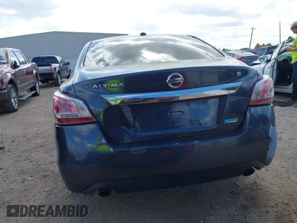 ✅ 2013 Nissan Altima SV • VIN: 1N4AL3AP7DN425948 • Lot: 43678772. Listed on IAAI with 177,578 mi. Free auction sales archive from the USA and detailed vehicle history report at DreamBid. Image 16.
