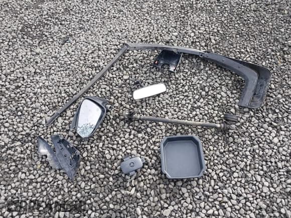 ✅ 2018 Toyota Highlander LE Plus • VIN: 5TDBZRFH2JS861971 • Lot: 43358842. Wystawiony na IAAI z przebiegiem 96 533 mil. Bezpłatny archiwum sprzedaży aukcyjnych z USA i szczegółowy raport historii pojazdu na DreamBid. Zdjęcie 12.