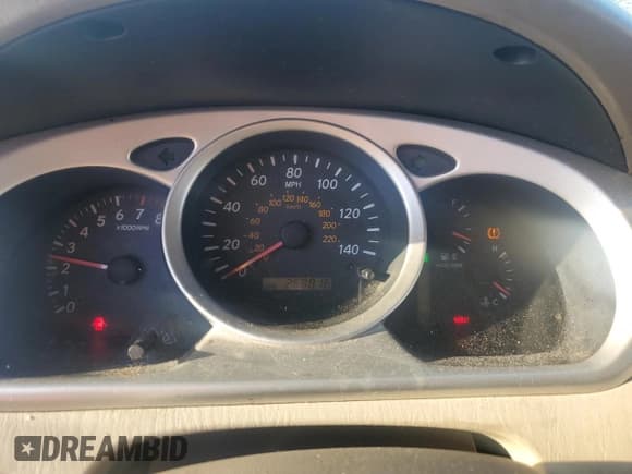 ✅ 2005 Toyota Highlander • VIN: JTEGD21A050113407 • Lot: 86635095. Listed on Copart with 268,816 mi. Free auction sales archive from the USA and detailed vehicle history report at DreamBid. Image 9.