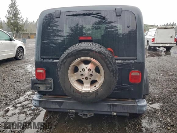 ✅ 2003 Jeep Wrangler Sahara • VIN: 1J4FA59S43P373475 • Lot: 95932865. Listed on Copart with 112,370 mi. Free auction sales archive from the USA and detailed vehicle history report at DreamBid. Image 6.