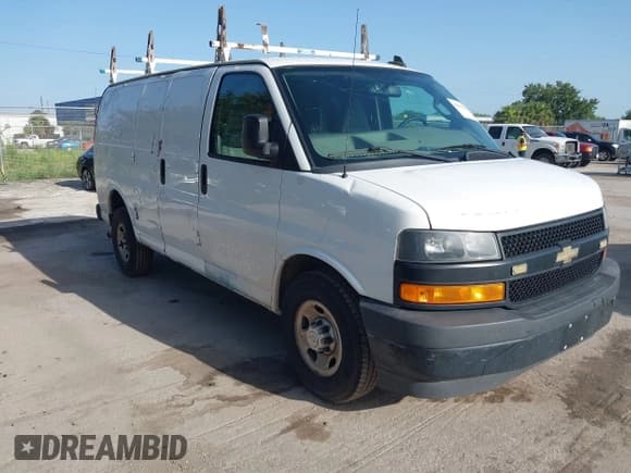 ✅ 2018 Chevrolet Express Cargo • VIN: 1GCWGAFP5J1221010 • Lot: 42834960. Listed on IAAI with 186,402 mi. Free auction sales archive from the USA and detailed vehicle history report at DreamBid. Image 1.
