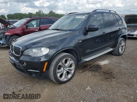 ✅ 2012 BMW X5 50i • VIN: 5UXZV8C51CL424965 • Лот: 64414455. Опубликован ранее на Copart с пробегом 121 894 миль. Бесплатный доступ к архиву аукционных продаж из США и подробный отчёт об истории автомобиля на DreamBid. Изображение 1.
