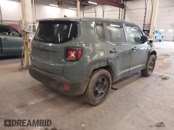 ✅ 2017 Jeep Renegade Sport • VIN: ZACCJAAH1HPF27104 • Lot: 42120378. Listed on IAAI with 86,700 mi. Free auction sales archive from the USA and detailed vehicle history report at DreamBid. Image 4.