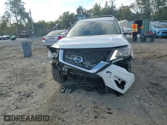 ✅ 2020 Nissan Pathfinder S • VIN: 5N1DR2AM1LC629799 • Lot: 86864325. Wystawiony na Copart z przebiegiem 87 837 mil. Bezpłatny archiwum sprzedaży aukcyjnych z USA i szczegółowy raport historii pojazdu na DreamBid. Zdjęcie 15.
