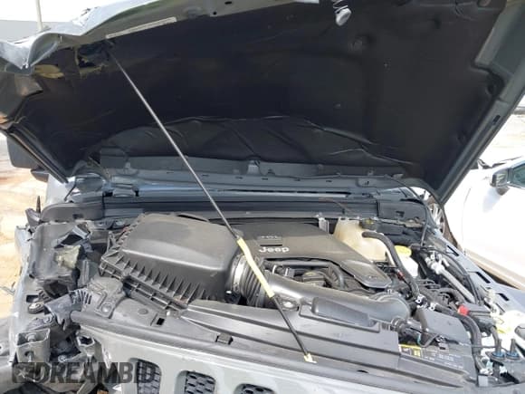 ✅ 2019 Jeep Wrangler Unlimited Sport S • VIN: 1C4HJXDG3KW662946 • Лот: 42157025. Опубликован ранее на IAAI с пробегом 26 096 миль. Бесплатный доступ к архиву аукционных продаж из США и подробный отчёт об истории автомобиля на DreamBid. Изображение 10.