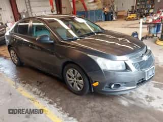 2014 Chevrolet Cruze LS with VIN 1G1PA5SG4E7185342, listed as a IAAI auction lot 43365003 with 120,955 mi miles and . Bid and sale history available at DreamBid. Image 1.