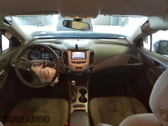 ✅ 2017 Chevrolet Cruze LS • VIN: 1G1BC5SM4H7211467 • Lot: 47370443. Listed on Copart with 92,033 mi. Free auction sales archive from the USA and detailed vehicle history report at DreamBid. Image 8.