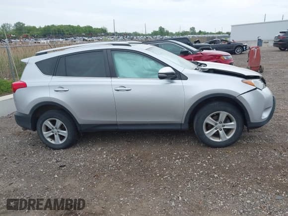 ✅ 2013 Toyota RAV4 XLE • VIN: 2T3RFREV9DW088966 • Lot: 42295186. Listed on IAAI with 90,979 mi. Free auction sales archive from the USA and detailed vehicle history report at DreamBid. Image 13.