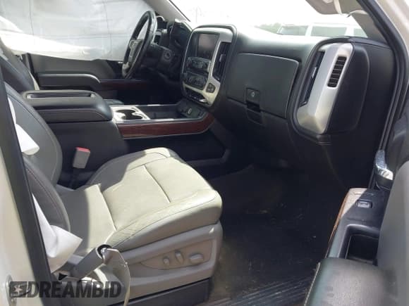 ✅ 2015 GMC Sierra 1500 SLT • VIN: 3GTU2VEC5FG136592 • Lot: 42375904. Listed on IAAI with 183,413 mi. Free auction sales archive from the USA and detailed vehicle history report at DreamBid. Image 5.