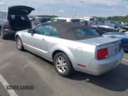 ✅ 2008 Ford Mustang Deluxe • VIN: 1ZVHT84N485165530 • Lot: 43228080. Listed on IAAI with 111,986 mi. Free auction sales archive from the USA and detailed vehicle history report at DreamBid. Image 3.