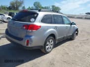 ✅ 2010 Subaru Outback Limited • VIN: 4S4BRCJC4A3372381 • Lot: 42276617. Wystawiony na IAAI z przebiegiem 178 291 mil. Bezpłatny archiwum sprzedaży aukcyjnych z USA i szczegółowy raport historii pojazdu na DreamBid. Zdjęcie 4.