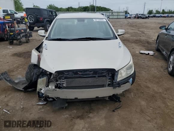 ✅ 2013 Buick LaCrosse Leather • VIN: 1G4GC5ER3DF324939 • Lot: 58155095. Listed on Copart with 135,007 mi. Free auction sales archive from the USA and detailed vehicle history report at DreamBid. Image 5.