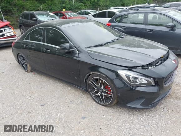 ✅ 2014 Mercedes-Benz CLA 250 • VIN: WDDSJ4EB7EN138013 • Lot: 42365014. Listed on IAAI with 185,393 mi. Free auction sales archive from the USA and detailed vehicle history report at DreamBid. Image 1.