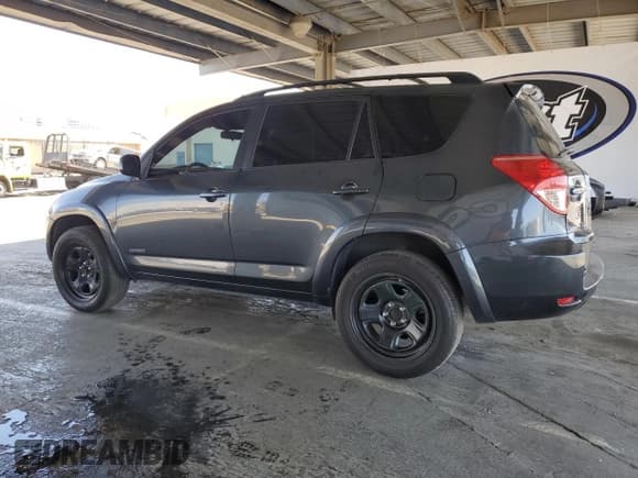 ✅ 2008 Toyota RAV4 Sport • VIN: JTMZD32V486055078 • Лот: 59717655. Опубликован ранее на Copart с пробегом 176 893 миль. Бесплатный доступ к архиву аукционных продаж из США и подробный отчёт об истории автомобиля на DreamBid. Изображение 2.