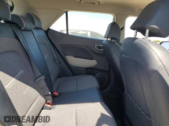2022 Hyundai Venue SEL с VIN KMHRC8A32NU153531, выставлен на аукционе Copart как лот 72997684 с пробегом 28 850 миль миль и Списание • Salvage title. История ставок и продаж доступна на DreamBid. Изображение 10.
