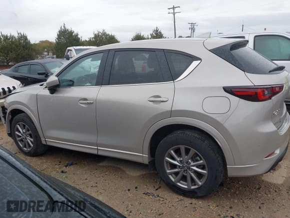 ✅ 2024 Mazda CX-5 S Select • VIN: JM3KFBBL4R0481868 • Lot: 43535978. Listed on IAAI with 10,889 mi. Free auction sales archive from the USA and detailed vehicle history report at DreamBid. Image 14.