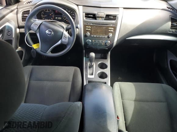 ✅ 2015 Nissan Altima 2.5 • VIN: 1N4AL3AP5FC261307 • Lot: 61508035. Listed on Copart with 171,551 mi. Free auction sales archive from the USA and detailed vehicle history report at DreamBid. Image 8.