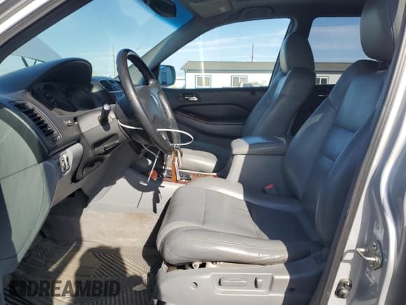 ✅ 2003 Acura MDX Touring • VIN: 2HNYD18663H553770 • Lot: 85913255. Wystawiony na Copart z przebiegiem 182 756 mil. Bezpłatny archiwum sprzedaży aukcyjnych z USA i szczegółowy raport historii pojazdu na DreamBid. Zdjęcie 7.