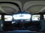 ✅ 2020 Jeep Wrangler Unlimited Willys • VIN: 1C4HJXDM7LW270513 • Lot: 42214745. Wystawiony na IAAI z przebiegiem 67 690 mil. Bezpłatny archiwum sprzedaży aukcyjnych z USA i szczegółowy raport historii pojazdu na DreamBid. Zdjęcie 19.