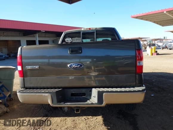 ✅ 2006 Ford F-150 XLT • VIN: 1FTPW14506KA80745 • Lot: 43623933. Listed on IAAI with 403,683 mi. Free auction sales archive from the USA and detailed vehicle history report at DreamBid. Image 16.
