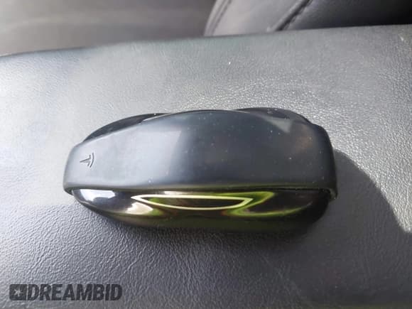 ✅ 2016 Tesla Model S 70 • VIN: 5YJSA1E19GF156501 • Lot: 42244757. Listed on IAAI with 113,579 mi. Free auction sales archive from the USA and detailed vehicle history report at DreamBid. Image 11.