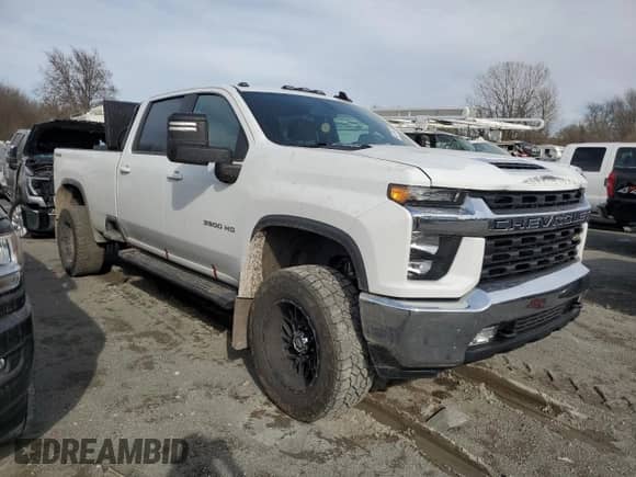 2021 Chevrolet Silverado 3500HD LT z VIN 1GC4YTEY7MF290086, wystawiony jako Copart lot #45716475 z przebiegiem 110 374 mil mil oraz Czysty tytuł • Clean title. Historia ofert i sprzedaży dostępna na DreamBid. Obrazek 4.
