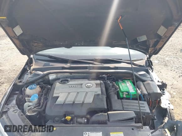 ✅ 2014 Volkswagen Jetta TDI w/Premium/Nav • VIN: 3VWLL7AJXEM330928 • Лот: 42452708. Опубликован ранее на IAAI с пробегом 149 216 миль. Бесплатный доступ к архиву аукционных продаж из США и подробный отчёт об истории автомобиля на DreamBid. Изображение 10.