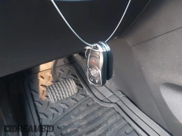 ✅ 2017 Buick Encore Essence • VIN: KL4CJCSB2HB145643 • Lot: 43663132. Wystawiony na IAAI z przebiegiem 163 651 mil. Bezpłatny archiwum sprzedaży aukcyjnych z USA i szczegółowy raport historii pojazdu na DreamBid. Zdjęcie 11.