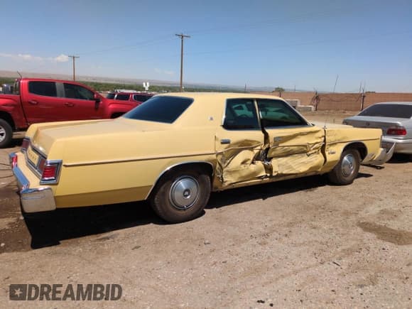 ✅ 1976 Mercury Grand Marquis • VIN: 6Z63S568129 • Лот: 63999975. Опубликован ранее на Copart с пробегом 19 149 миль. Бесплатный доступ к архиву аукционных продаж из США и подробный отчёт об истории автомобиля на DreamBid. Изображение 3.