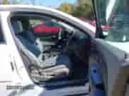 2014 Chevrolet Malibu LS z VIN 1G11A5SL9EF149655, wystawiony jako IAAI lot #43353060 z przebiegiem 117 628 mil mil oraz . Historia ofert i sprzedaży dostępna na DreamBid. Obrazek 5.