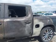 ✅ 2020 Chevrolet Silverado 1500 RST • VIN: 1GCUYEED3LZ113721 • Lot: 42639134. Wystawiony na IAAI z przebiegiem 228 411 mil. Bezpłatny archiwum sprzedaży aukcyjnych z USA i szczegółowy raport historii pojazdu na DreamBid. Zdjęcie 6.