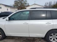 ✅ 2010 Toyota Highlander • VIN: 5TDZK3EHXAS015962 • Lot: 43729861. Wystawiony na IAAI z przebiegiem 235 990 mil. Bezpłatny archiwum sprzedaży aukcyjnych z USA i szczegółowy raport historii pojazdu na DreamBid. Zdjęcie 14.