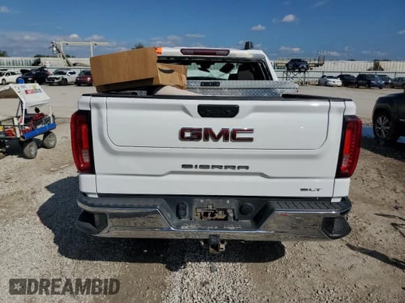✅ 2023 GMC Sierra 1500 SLT • VIN: 3GTUUDED8PG107070 • Лот: 80111735. Опубликован ранее на Copart с пробегом Не указан. Бесплатный доступ к архиву аукционных продаж из США и подробный отчёт об истории автомобиля на DreamBid. Изображение 6.