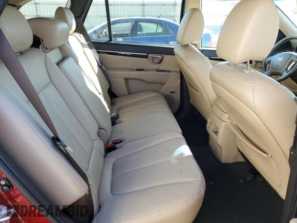 ✅ 2011 Hyundai Santa Fe Limited • VIN: 5XYZK4AG6BG002160 • Lot: 71487224. Listed on Copart with 132,030 mi. Free auction sales archive from the USA and detailed vehicle history report at DreamBid. Image 11.