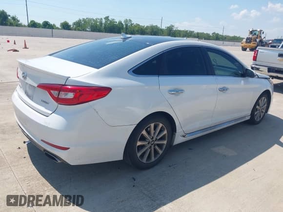 ✅ 2017 Hyundai Sonata Sport • VIN: 5NPE34AFXHH456528 • Лот: 43346910. Опубликован ранее на IAAI с пробегом 124 747 миль. Бесплатный доступ к архиву аукционных продаж из США и подробный отчёт об истории автомобиля на DreamBid. Изображение 4.