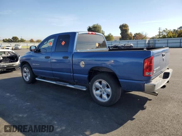 ✅ 2005 Dodge 1500 SLT • VIN: 1D7HA18NX5S174049 • Lot: 90886935. Wystawiony na Copart z przebiegiem 147 829 mil. Bezpłatny archiwum sprzedaży aukcyjnych z USA i szczegółowy raport historii pojazdu na DreamBid. Zdjęcie 2.