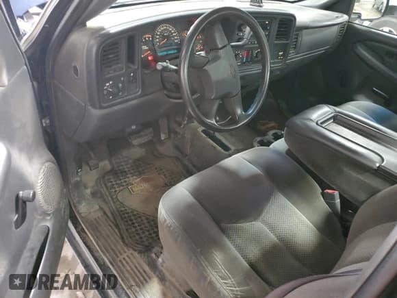 ✅ 2005 Chevrolet Silverado 2500HD • VIN: 1GCHK24G05E325497 • Лот: 75963434. Опубликован ранее на Copart с пробегом 147 222 миль. Бесплатный доступ к архиву аукционных продаж из США и подробный отчёт об истории автомобиля на DreamBid. Изображение 8.